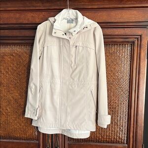 Athleta Women's Cream Raincoat